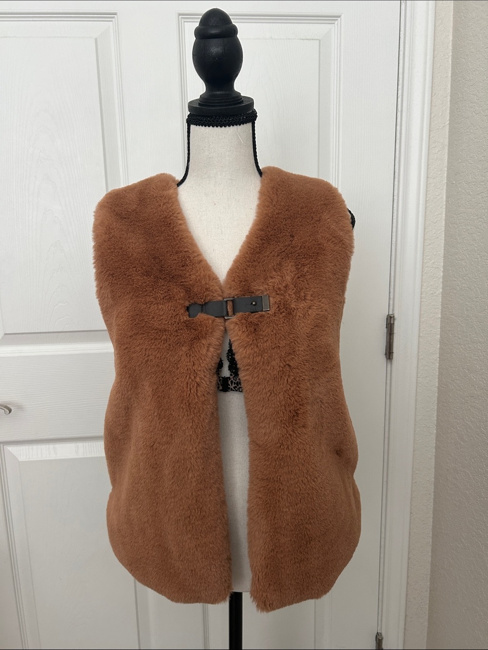 Zara Girl's Brown Faux Fur Sleeveless Vest Sz 11/12 152cm Cozy Teddy Bear.